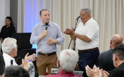 FERNANDO GRAY PARTICIPÓ DEL ALMUERZO DE FIN DE AÑO CON TRABAJADORES DEL COMERCIO