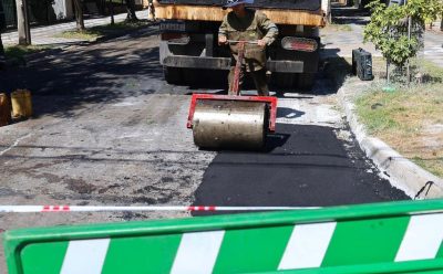 MONTE GRANDE: CONTINÚAN LOS TRABAJOS DE BACHEO