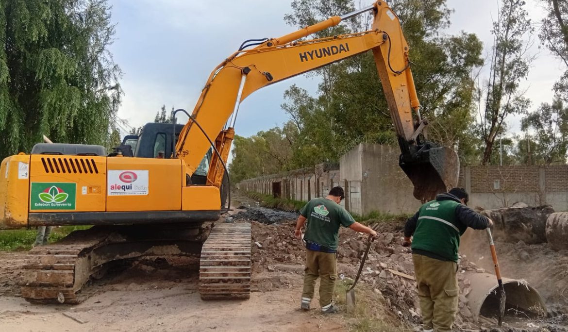 CAMBIO DE CAÑERÍAS DE DESAGÜE EN 9 DE ABRIL