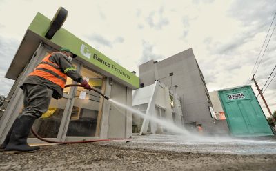 CONTINÚAN LOS TRABAJOS DE DESINFECCIÓN Y LIMPIEZA INTEGRAL DE VEREDAS