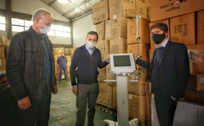 FERNANDO GRAY Y AXEL KICILLOF EN LA ENTREGA DE RESPIRADORES PARA ESTEBAN ECHEVERRÍA