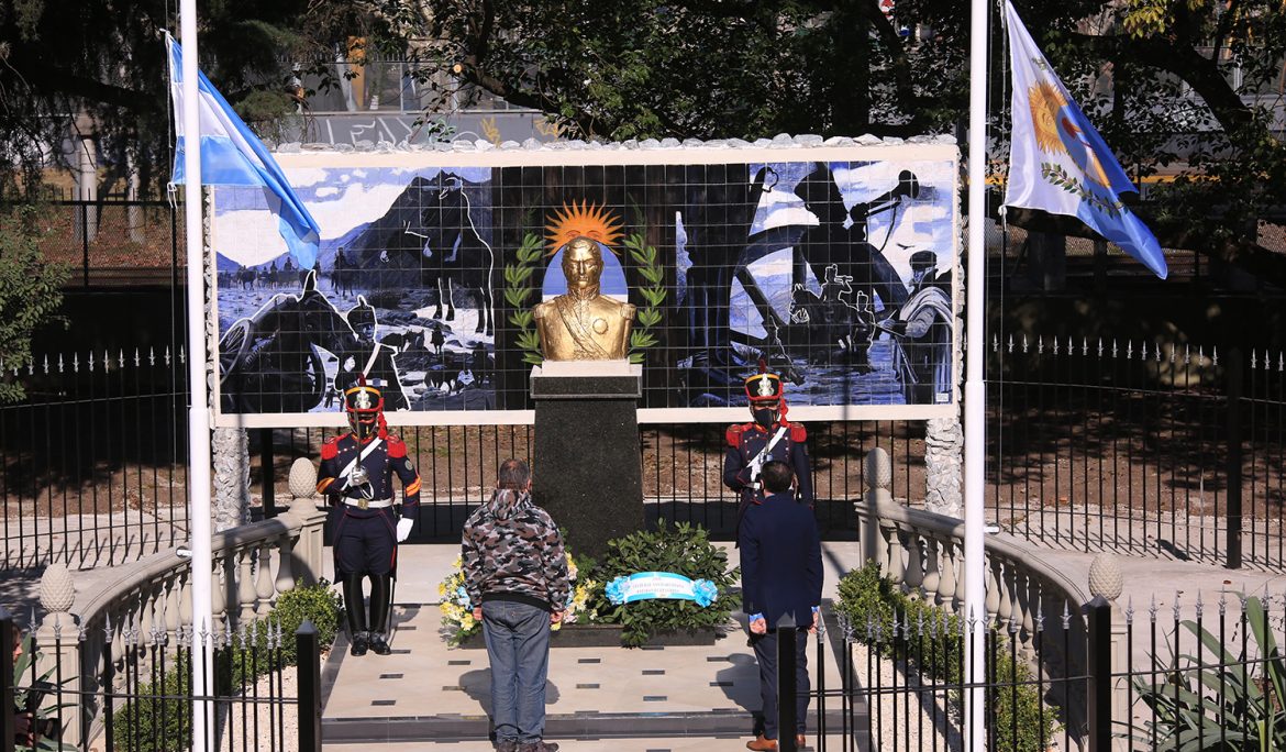 FERNANDO GRAY EN EL ACTO EN CONMEMORACIÓN AL FALLECIMIENTO DE SAN MARTÍN