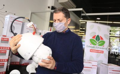 FERNANDO GRAY EN LA PRESENTACIÓN DE NUEVAS CÁMARAS DE SEGURIDAD PARA ESTEBAN ECHEVERRÍA