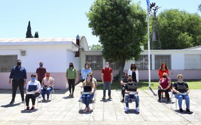 FERNANDO GRAY ENTREGÓ NETBOOKS A ESTUDIANTES DE MONTE GRANDE