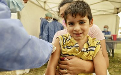 CONTINÚAN LOS OPERATIVOS DE VACUNACIÓN