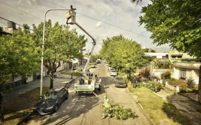 DESPEJE Y COLOCACIÓN DE LUMINARIAS LED EN LUIS GUILLÓN