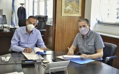 FERNANDO GRAY FIRMÓ CONVENIOS CON GUSTAVO ARRIETA