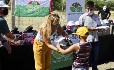 EL MUNICIPIO ENTREGÓ ZAPATILLAS E INSUMOS A 285 NIÑAS Y NIÑOS DEL PROGRAMA “VERANO ATR”