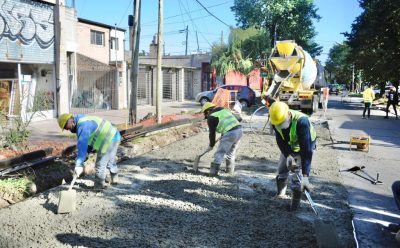 AVANZAN LAS OBRAS DE BACHEO EN EL DISTRITO