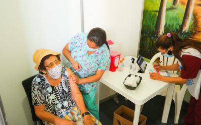 AVANZAN LOS OPERATIVOS DE VACUNACIÓN EN ESTEBAN ECHEVERRÍA