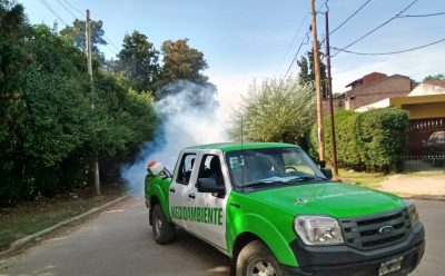 CONTINÚAN LOS TRABAJOS INTENSIVOS DE FUMIGACIÓN EN ESTEBAN ECHEVERRÍA