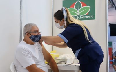 EN ESTEBAN ECHEVERRÍA YA SE APLICARON MÁS 30 MIL DOSIS DE LA VACUNA CONTRA EL COVID-19