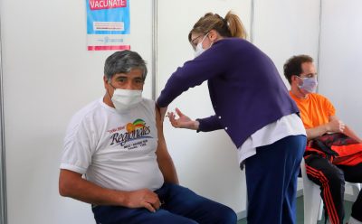 MÁS DE 54 MIL PERSONAS RECIBIERON LA VACUNA CONTRA EL COVID-19 EN ESTEBAN ECHEVERRÍA