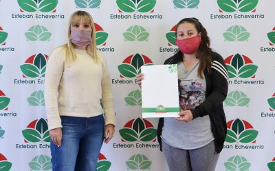 EL MUNICIPIO ENTREGÓ UN SUBSIDIO A VECINA DE MONTE GRANDE SUR