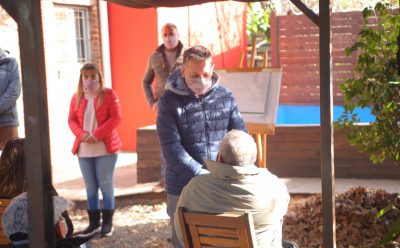 FERNANDO GRAY SE REUNIÓ CON VECINAS Y VECINOS POR OBRAS DE PAVIMENTACIÓN EN 9 DE ABRIL