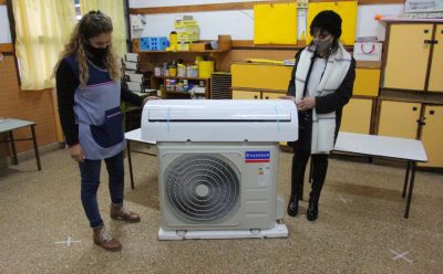 NUEVA ENTREGA DE AIRES ACONDICIONADOS EN INSTITUCIONES EDUCATIVAS DEL MUNICIPIO