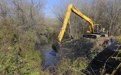 NUEVOS TRABAJOS DE LIMPIEZA EN EL ARROYO ORTEGA