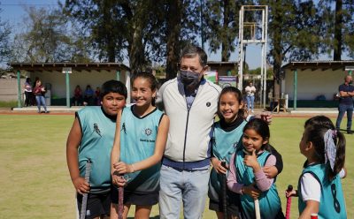 FERNANDO GRAY ENTREGÓ UN SUBSIDIO A LA ASOCIACIÓN DE ESCUELAS DE HOCKEY DE ESTEBAN ECHEVERRÍA