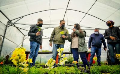 EL INTENDENTE FERNANDO GRAY Y EL MINISTRO JUAN ZABALETA VISITARON LA ASOCIACIÓN CIVIL EL PUENTE VERDE