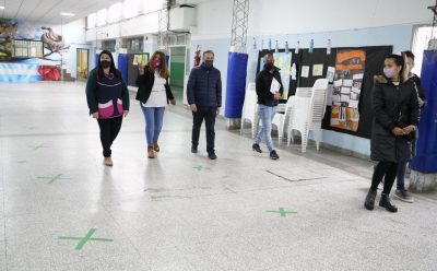 FERNANDO GRAY CONTINUÓ CON LA RECORRIDA EN EL BARRIO LOS EUCALIPTOS DE LUIS GUILLÓN