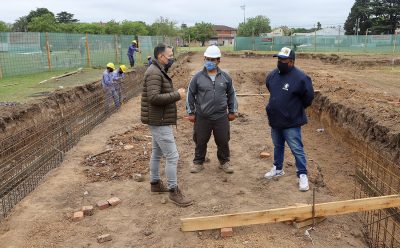 FERNANDO GRAY RECORRIÓ LA OBRA INTEGRAL DE LA PLAZA LA CAMPANA