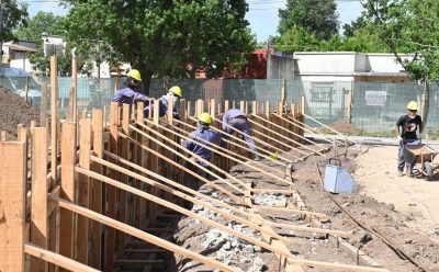 AVANZA LA REMODELACIÓN DE LA PLAZA LA CAMPANA DE MONTE GRANDE