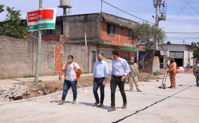 FERNANDO GRAY RECORRIÓ LA OBRA DE HORMIGONADO DE LA CALLE INGENIERO HUERGO