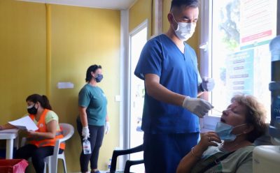 CONTINÚAN LOS TESTEOS RÁPIDOS EN ESTEBAN ECHEVERRÍA