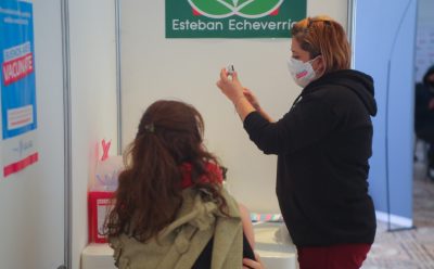 AVANZA LA CAMPAÑA DE VACUNACIÓN CONTRA EL COVID-19 EN ESTEBAN ECHEVERRÍA