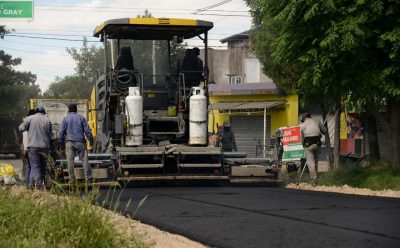 CONTINÚAN LAS OBRAS DE ASFALTO EN LUIS GUILLÓN Y 9 DE ABRIL