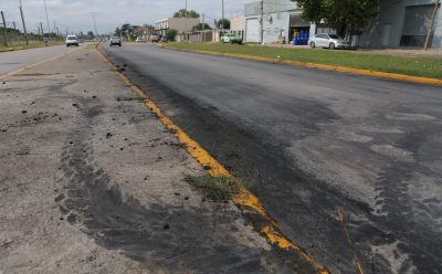 EL MUNICIPIO GASTARÁ MÁS DE 700 MIL PESOS PARA REPARAR EL PAVIMENTO LUEGO DE PROTESTAS POR CORTES DE LUZ