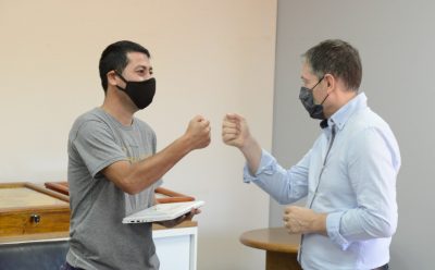 FERNANDO GRAY ENTREGÓ SUBSIDIOS A VECINAS Y VECINOS CON PROBLEMAS DE SALUD