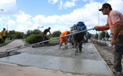OBRAS EN LA PLAZA MANUEL BELGRANO DE 9 DE ABRIL