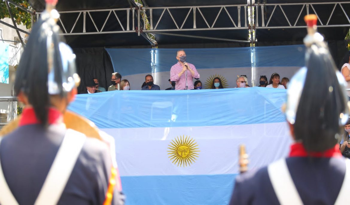 FERNANDO GRAY EN EL DESFILE DE LOS CENTROS TRADICIONALISTAS