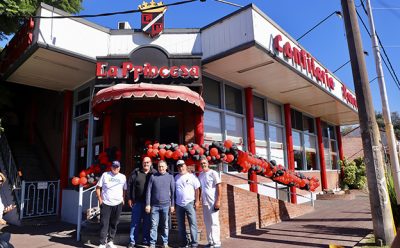FERNANDO GRAY EN EL ANIVERSARIO DE LA PANADERÍA LA PRINCESA DE LUIS GUILLÓN