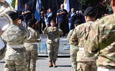 DESFILE DE VETERANOS DE GUERRA A 40 AÑOS DE MALVINAS