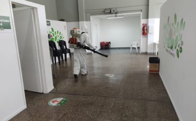 EL MUNICIPIO DE ESTEBAN ECHEVERRÍA AVANZA CON LOS OPERATIVOS DE DESINFECCIÓN EN ESPACIOS CONCURRIDOS