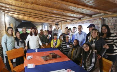 FERNANDO GRAY CONVERSÓ CON VECINAS Y VECINOS DE MONTE CHICO POR OBRAS DE CLOACAS