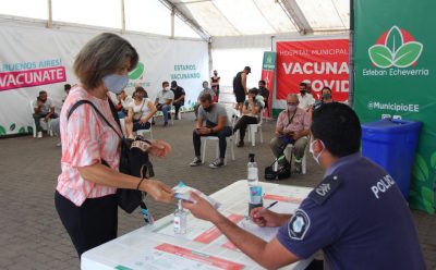 ESTEBAN ECHEVERRÍA AVANZA EN LA APLICACIÓN DE DOSIS CONTRA EL COVID-19