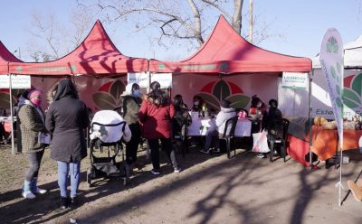 ESTEBAN ECHEVERRÍA PRESENTE EN MONTE GRANDE SUR