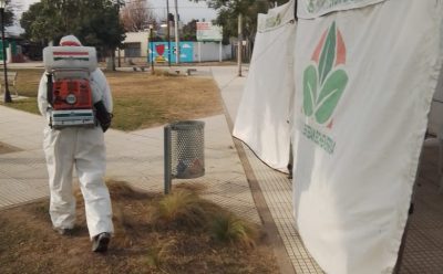 OPERATIVOS DE DESINFECCIÓN Y FUMIGACIÓN EN EL MUNICIPIO