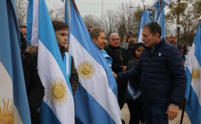 FERNANDO GRAY ENCABEZÓ EL ACTO POR EL DÍA DE LA INDEPENDENCIA