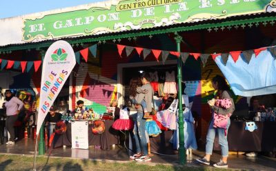 CON GRAN CONCURRENCIA, SE LLEVÓ A CABO LA FERIA DE EMPRENDEDORAS Y EMPRENDEDORES LOCALES
