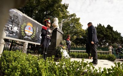 FERNANDO GRAY ENCABEZÓ EL ACTO EN HOMENAJE AL GENERAL SAN MARTÍN A 172 AÑOS DE SU FALLECIMIENTO