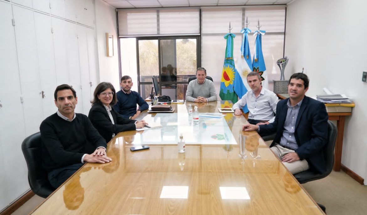 Fernando Gray se reunió con representantes de la empresa Frávega