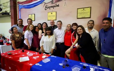 FERNANDO GRAY COMPARTIÓ UN ENCUENTRO CON LA COMUNIDAD DEL CENTRO DE RESIDENTES PARAGUAYOS EMILIANO R. FERNÁNDEZ