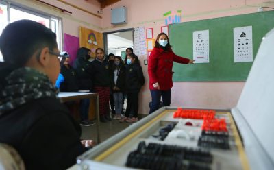 EL MUNICIPIO REALIZÓ CONTROLES OFTALMOLÓGICOS A CHICAS Y CHICOS DE LA ESCUELA PRIMARIA N° 50