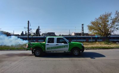 EN ESTEBAN ECHEVERRÍA AVANZAN LAS TAREAS DE FUMIGACIÓN