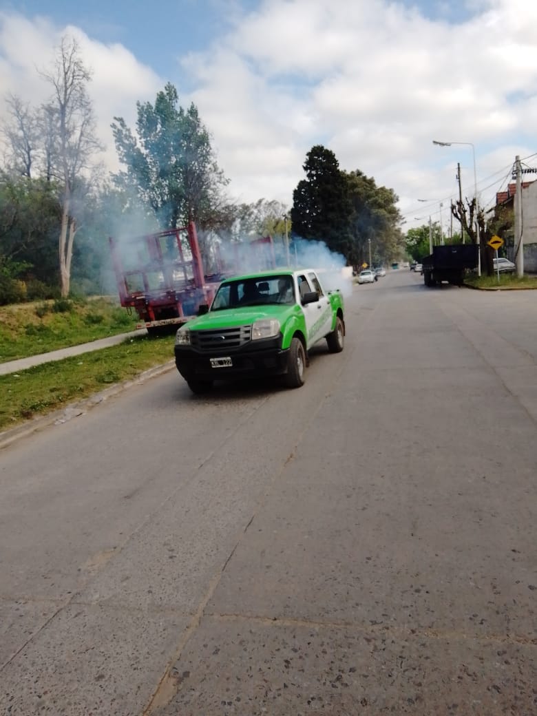 EL MUNICIPIO AVANZA CON LAS TAREAS DE FUMIGACIÓN