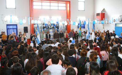 FERNANDO GRAY PARTICIPÓ DE LOS FESTEJOS POR LOS 25 AÑOS DE LA ESCUELA PRIMARIA N° 13 MERCEDES SOSA